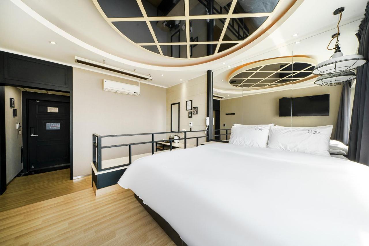 Jk Hotel ปูซาน ภายนอก รูปภาพ